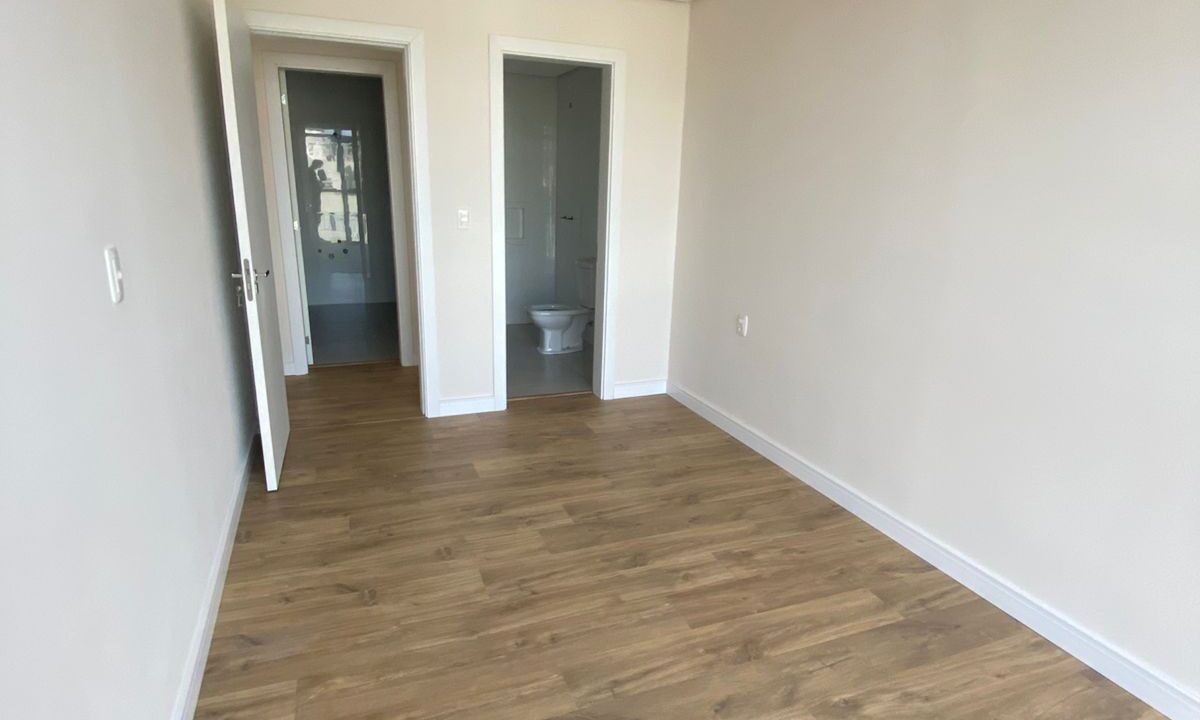 WhatsApp Image 2026-04-14 at 15.52.08 (3)