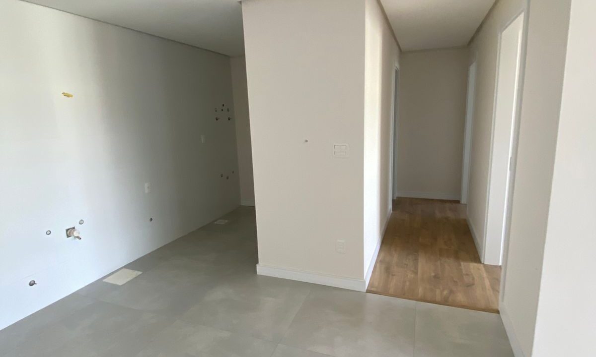 WhatsApp Image 2026-04-14 at 15.52.09 (1)